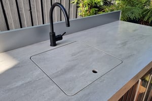 Sink LID Black Mixer and Sink-1