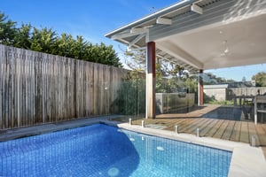 Beefeater 3000E 5 BNR Metallic Charcoal Corian Silver Birch Outdoor Kitchen 8HR