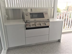 Beefeater Signature 3000SS Matte White Cabinets with Corian Glacier White Benchtops Alfresco Kitchen